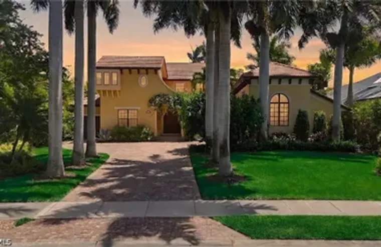 3310 CRAYTON RD, NAPLES, FL, 34103, Naples, FL 34103