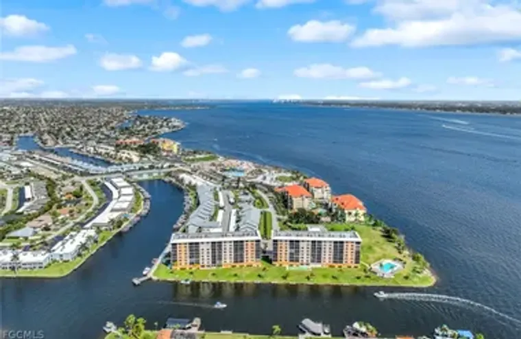 4280 SE 20TH PL 703, CAPE CORAL, FL, 339..., Cape Coral, FL 33904