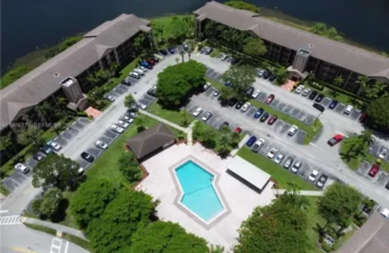 12500 SW 5TH CT 307M, PEMBROKE PINES, FL..., Pembroke Pines, FL 33027