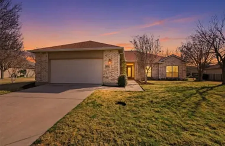 8925 CRESTVIEW DR, DENTON, TX, 76207, Denton, TX 76207