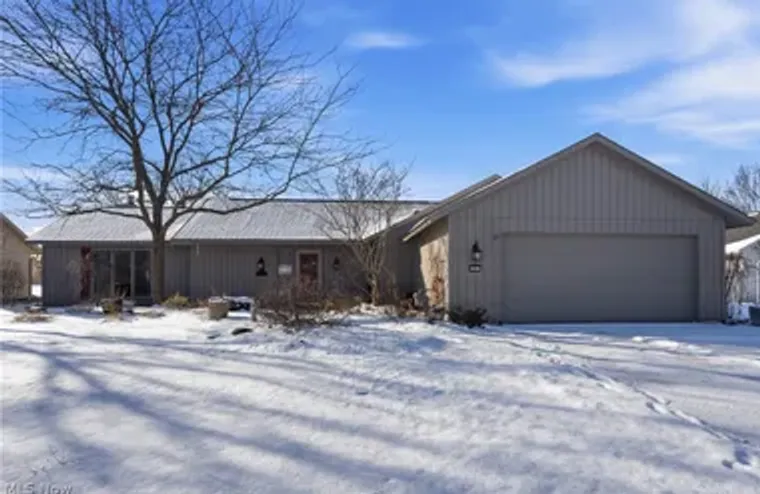 32933 WOODSPRING CIR, NORTH RIDGEVILLE, ..., North Ridgeville, OH 44039