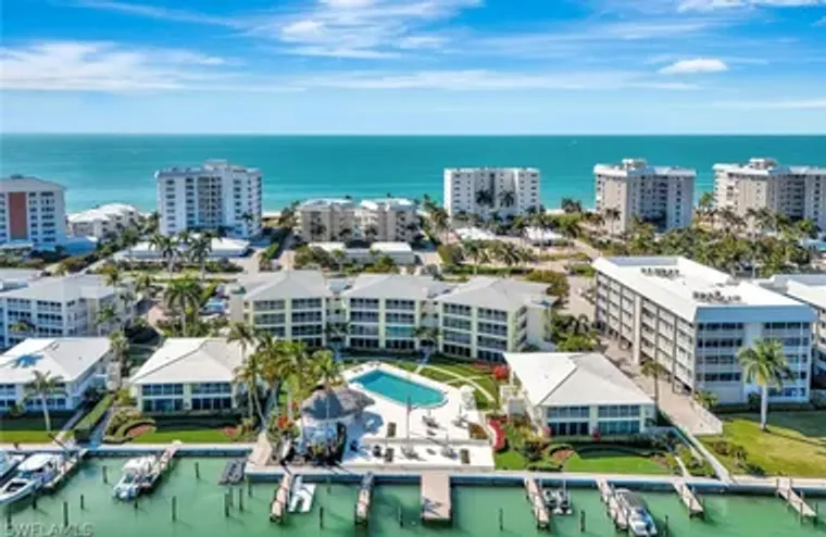 2850 GULF SHORE BLVD 201, NAPLES, FL, 34..., Naples, FL 34103