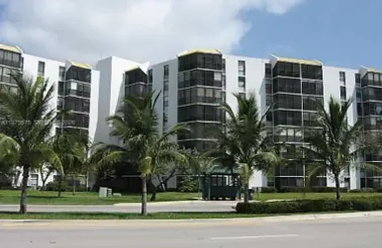 20500 W COUNTRY CLUB DR 314, AVENTURA, F..., Aventura, FL 33180