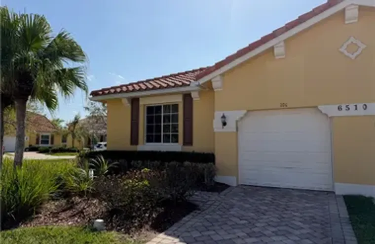 6510 OXFORD CIR 101, VERO BEACH, FL, 329..., Vero Beach, FL 32966