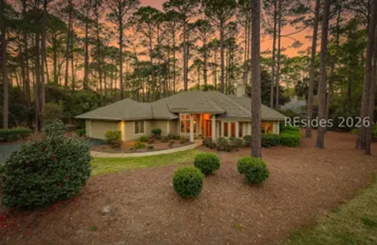 2 HUMMINGBIRD CT, HILTON HEAD ISLAND, SC..., Hilton Head Island, SC 29926