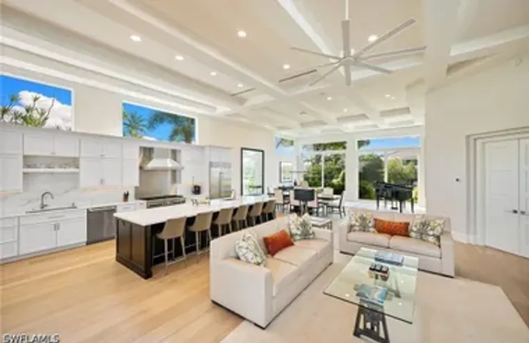 7963 GRAND BAY DR 11, NAPLES, FL, 34108, Naples, FL 34108