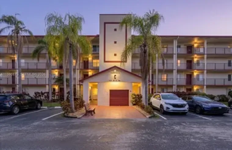 1600 SW 127TH WAY 102C, PEMBROKE PINES, ..., Pembroke Pines, FL 33027