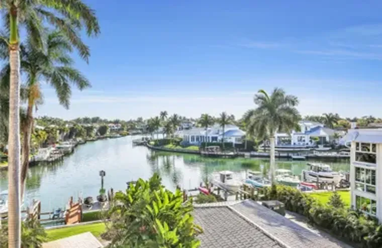 2150 GULF SHORE BLVD 407, NAPLES, FL, 34..., Naples, FL 34102