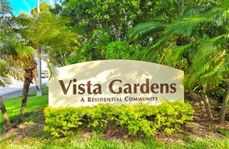 46 VISTA GARDENS TRL 205, VERO BEACH, FL..., Vero Beach, FL 32962