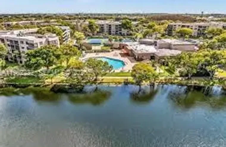 1100 COLONY POINT CIR 509, PEMBROKE PINE..., Pembroke Pines, FL 33026