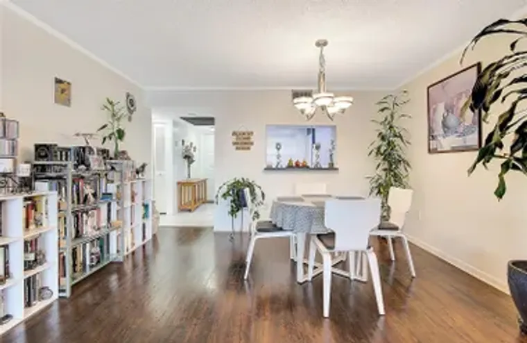 1100 COLONY POINT CIR 302, PEMBROKE PINE..., Pembroke Pines, FL 33026