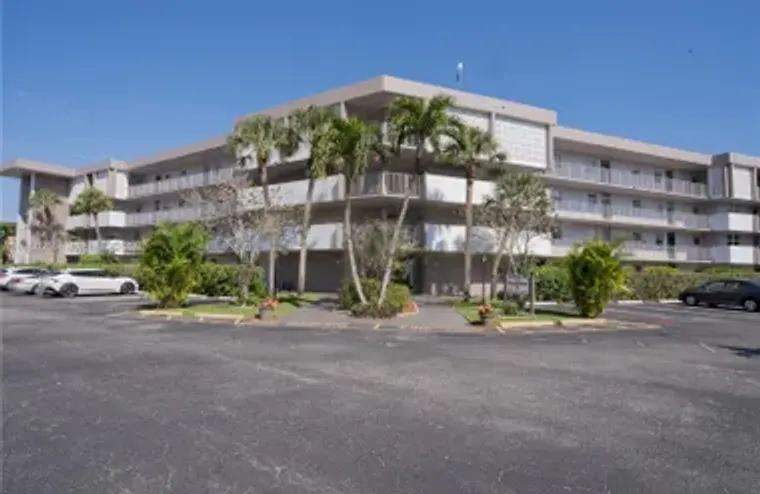 2800 NW 47TH TER 103B, LAUDERDALE LAKES,..., Lauderdale Lakes, FL 33313