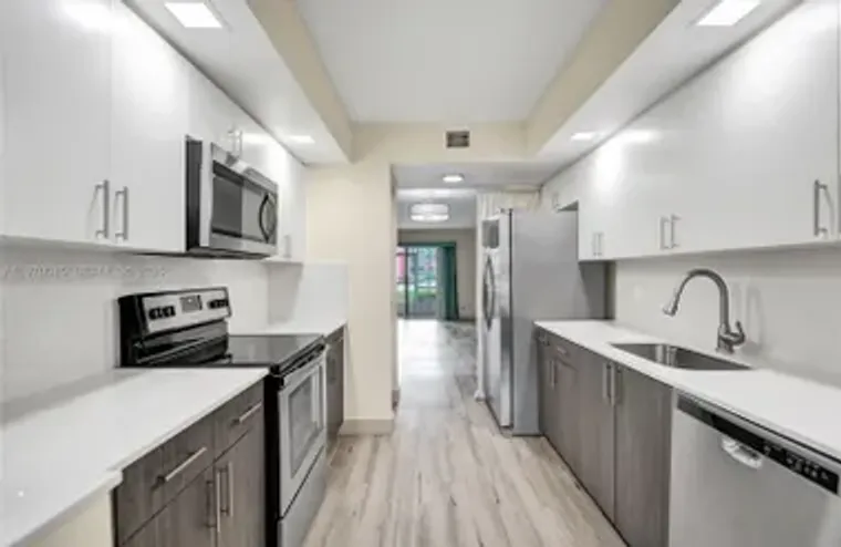 12750 SW 4TH CT 111J, PEMBROKE PINES, FL..., Pembroke Pines, FL 33027