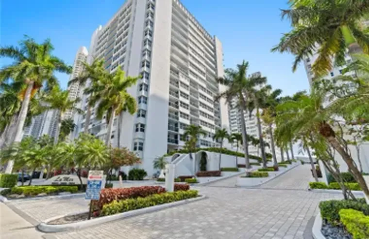 1890 S OCEAN DR 1002, HALLANDALE BEACH, ..., Hallandale Beach, FL 33009