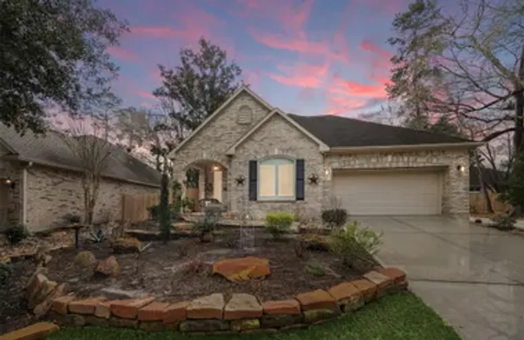 167 E NORTHCASTLE CIR, THE WOODLANDS, TX..., The Woodlands, TX 77384