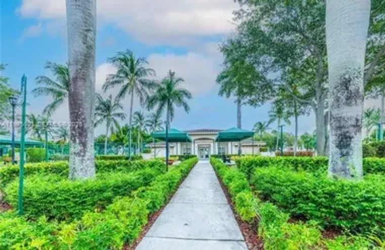 9599 WELDON CIR A203, TAMARAC, FL, 33321, Tamarac, FL 33321