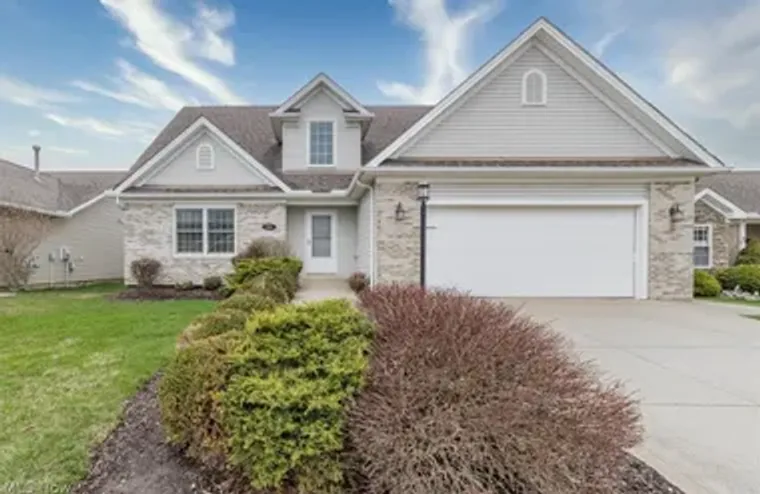 501 FALLING LEAF DR, SEVEN HILLS, OH, 44..., Seven Hills, OH 44131