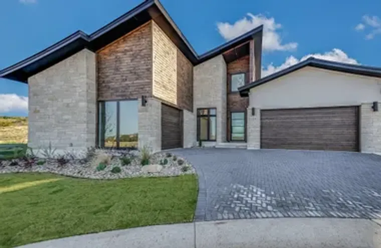 105 VIA ROMA CT, HORSESHOE BAY, TX, 7865..., Horseshoe Bay, TX 78657