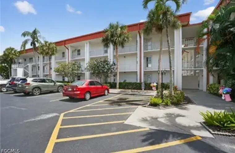 1700 PINE VALLEY DR 107, FORT MYERS, FL,..., Fort Myers, FL 33907