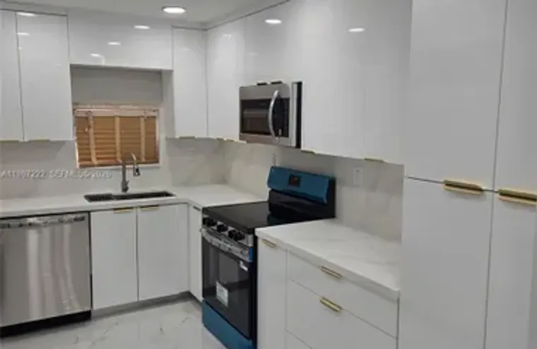 700 S HOLLYBROOK DR 207, PEMBROKE PINES,..., Pembroke Pines, FL 33025