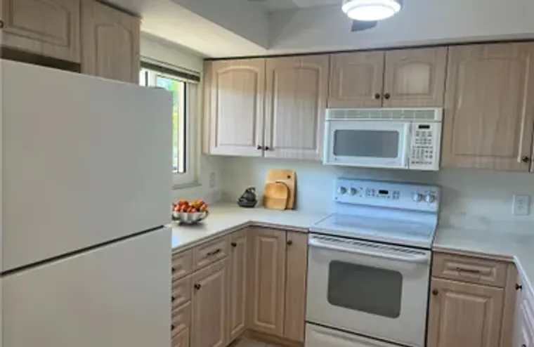 7402 LAKE BREEZE DR 202, FORT MYERS, FL,..., Fort Myers, FL 33907