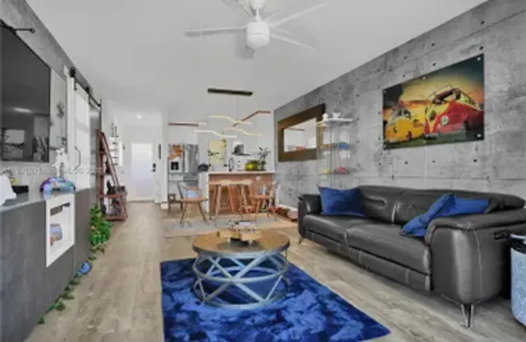 8900 WASHINGTON BLVD 320, PEMBROKE PINES..., Pembroke Pines, FL 33025