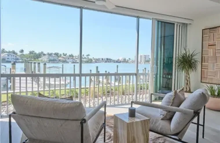 322 HARBOUR DR 104D, NAPLES, FL, 34103, Naples, FL 34103