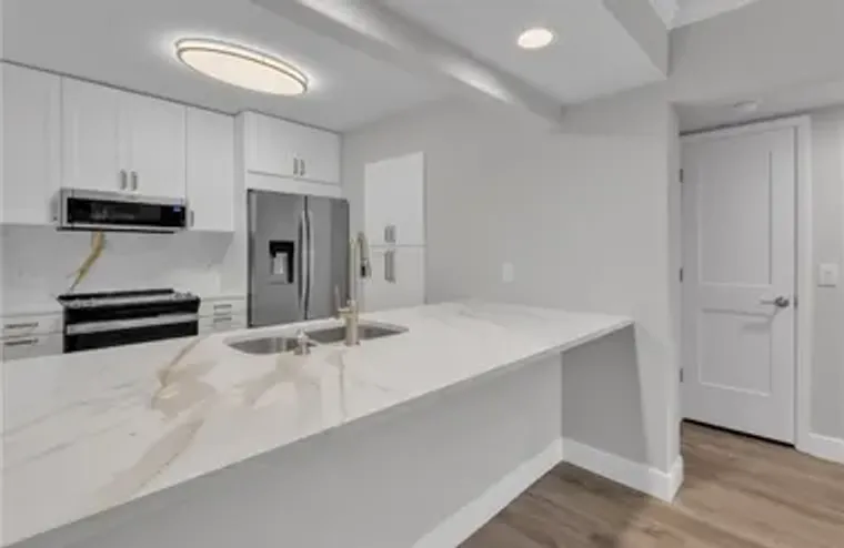 30 PLANTATION DR 104, VERO BEACH, FL, 32..., Vero Beach, FL 32966