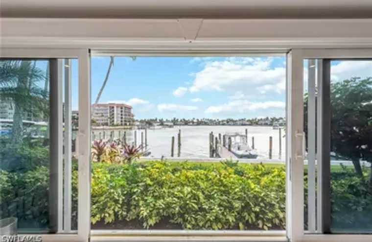 2850 GULF SHORE BLVD 102, NAPLES, FL, 34..., Naples, FL 34103