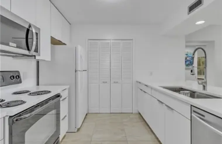 38 PLANTATION DR 201, VERO BEACH, FL, 32..., Vero Beach, FL 32966