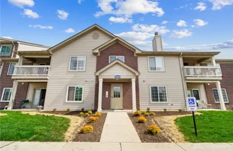 1964 WATERSTONE BLVD 103, MIAMISBURG, OH..., Miamisburg, OH 45342