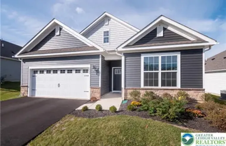 7945 GOLDEN LN, LOWER MACUNGIE TWP, PA, ..., Lower Macungie Twp, PA 18031