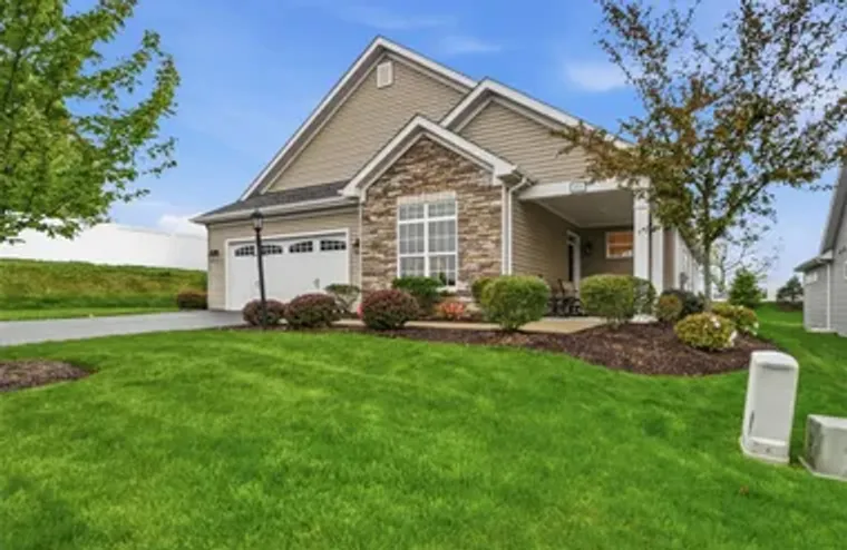 401 NORTHVIEW DR, LANCASTER TWP, PA, 160..., Lancaster Twp, PA 16037