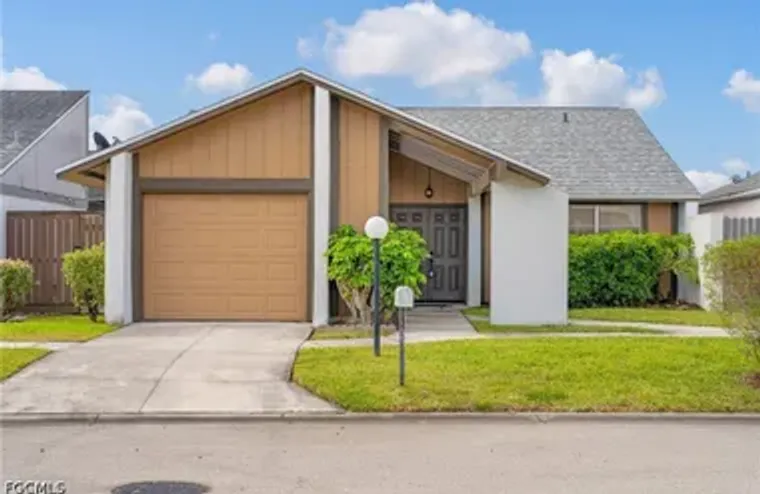 9712 MAPLECREST CIR, LEHIGH ACRES, FL, 3..., Lehigh Acres, FL 33936