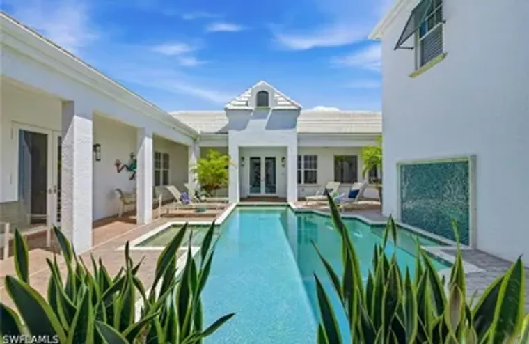 667 BINNACLE DR, NAPLES, FL, 34103, Naples, FL 34103