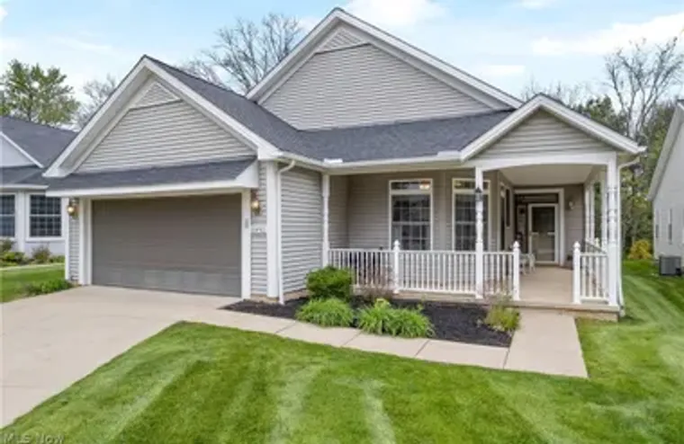 10490 W RAVINE VIEW CT, NORTH ROYALTON, ..., North Royalton, OH 44133