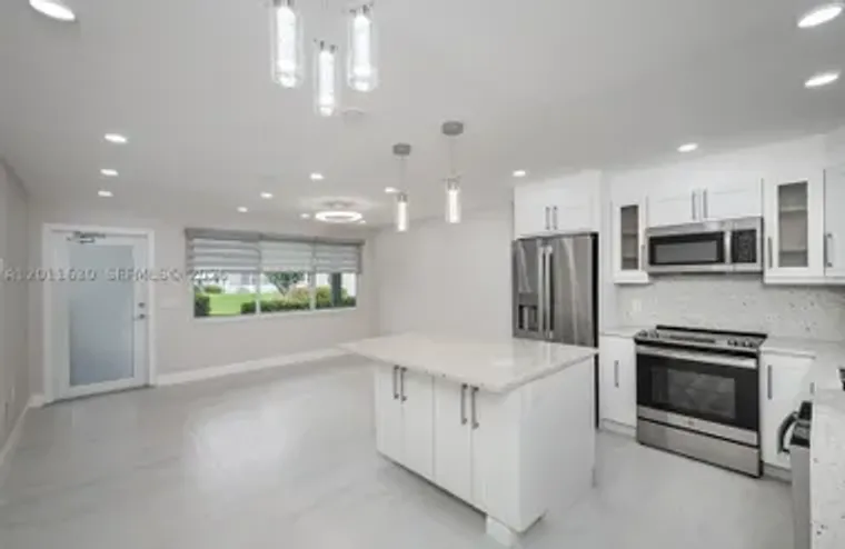 102 E UPMINSTER E 102, DEERFIELD BEACH, ..., Deerfield Beach, FL 33442