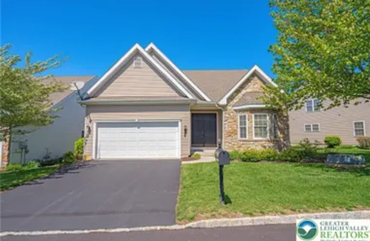 5010 VALLEY STREAM LN, LOWER MACUNGIE TW..., Lower Macungie Twp, PA 18062