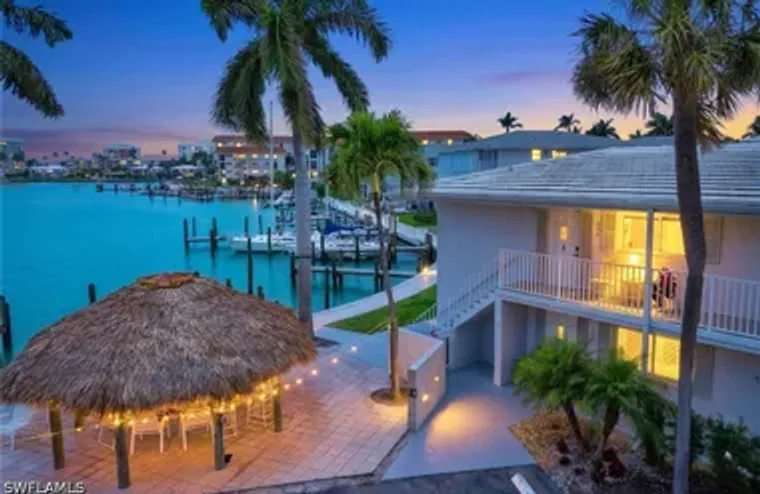 388 HARBOUR DR 388, NAPLES, FL, 34103, Naples, FL 34103
