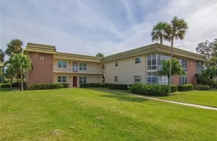 36 VISTA GARDENS TRL 204, VERO BEACH, FL..., Vero Beach, FL 32962