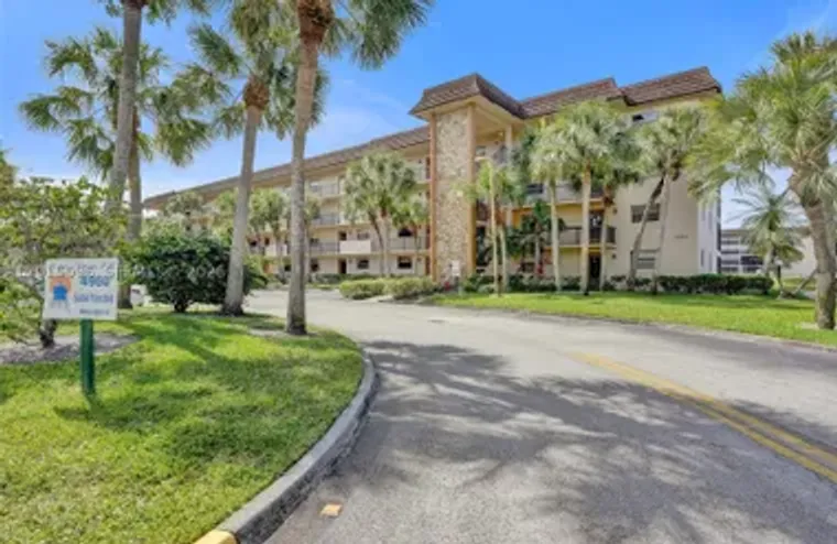 4960 E SABAL PALM BLVD 203, TAMARAC, FL,..., Tamarac, FL 33319