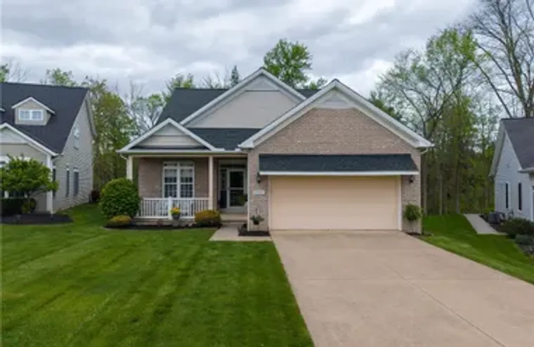 10500 W RAVINE VIEW CT, NORTH ROYALTON, ..., North Royalton, OH 44133