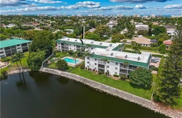 3030 BINNACLE DR 307, NAPLES, FL, 34103, Naples, FL 34103
