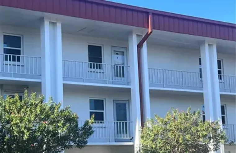 1700 PINE VALLEY DR 204, FORT MYERS, FL,..., Fort Myers, FL 33907