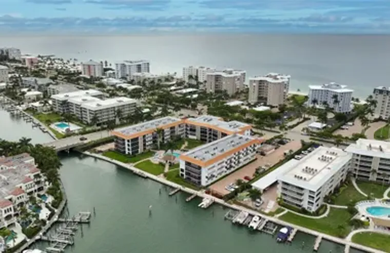 2900 GULF SHORE BLVD 312, NAPLES, FL, 34..., Naples, FL 34103