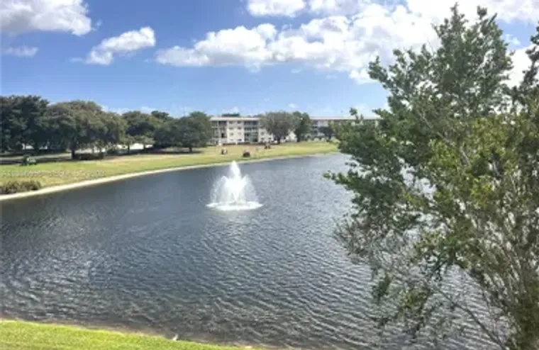 3204 PORTOFINO PT B4, COCONUT CREEK, FL,..., Coconut Creek, FL 33066