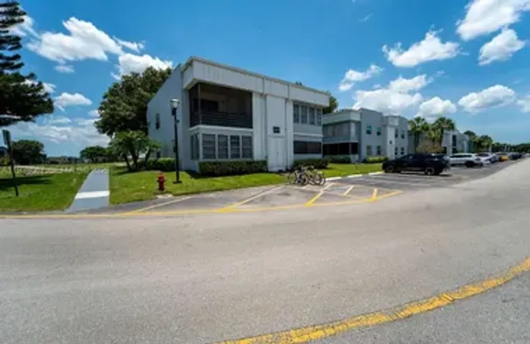 938 NORMANDY T # T938, DELRAY BEACH, FL,..., Delray Beach, FL 33484