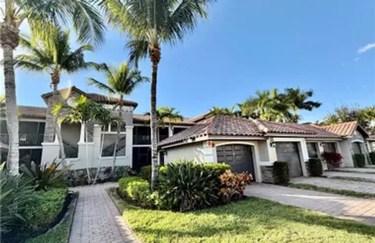 9832 VENEZIA CIR UNIT 1025, NAPLES, FL, ..., Naples, FL 34113