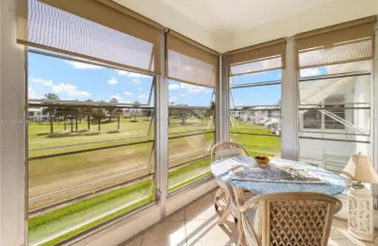 2850 W GOLF BLVD 211, POMPANO BEACH, FL,..., Pompano Beach, FL 33064