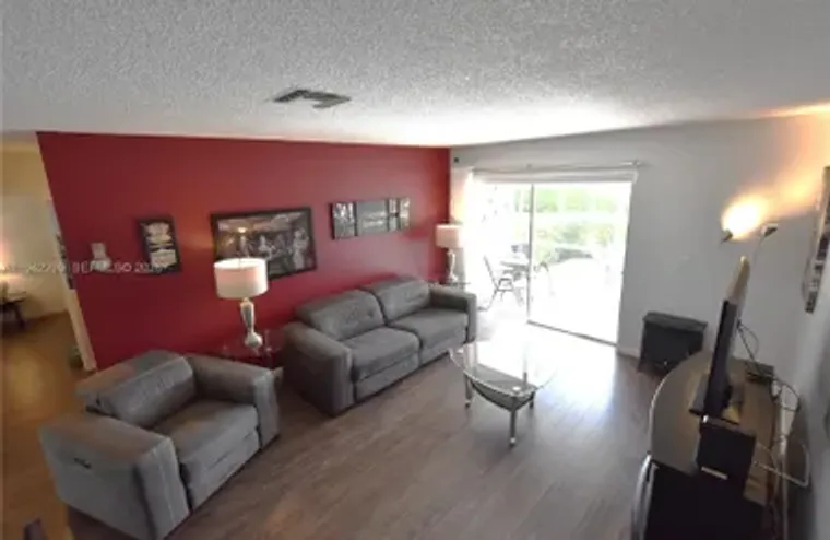 2852 CROSLEY DR G, WEST PALM BEACH, FL, ..., West Palm Beach, FL 33415